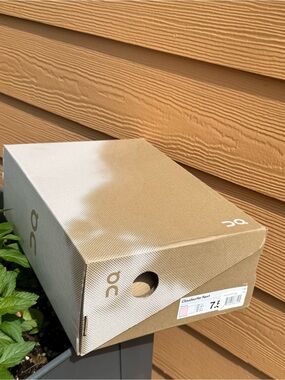 On Running Shoe Box for replacement